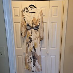 White House Black Market Floral Long Sleeve Dress